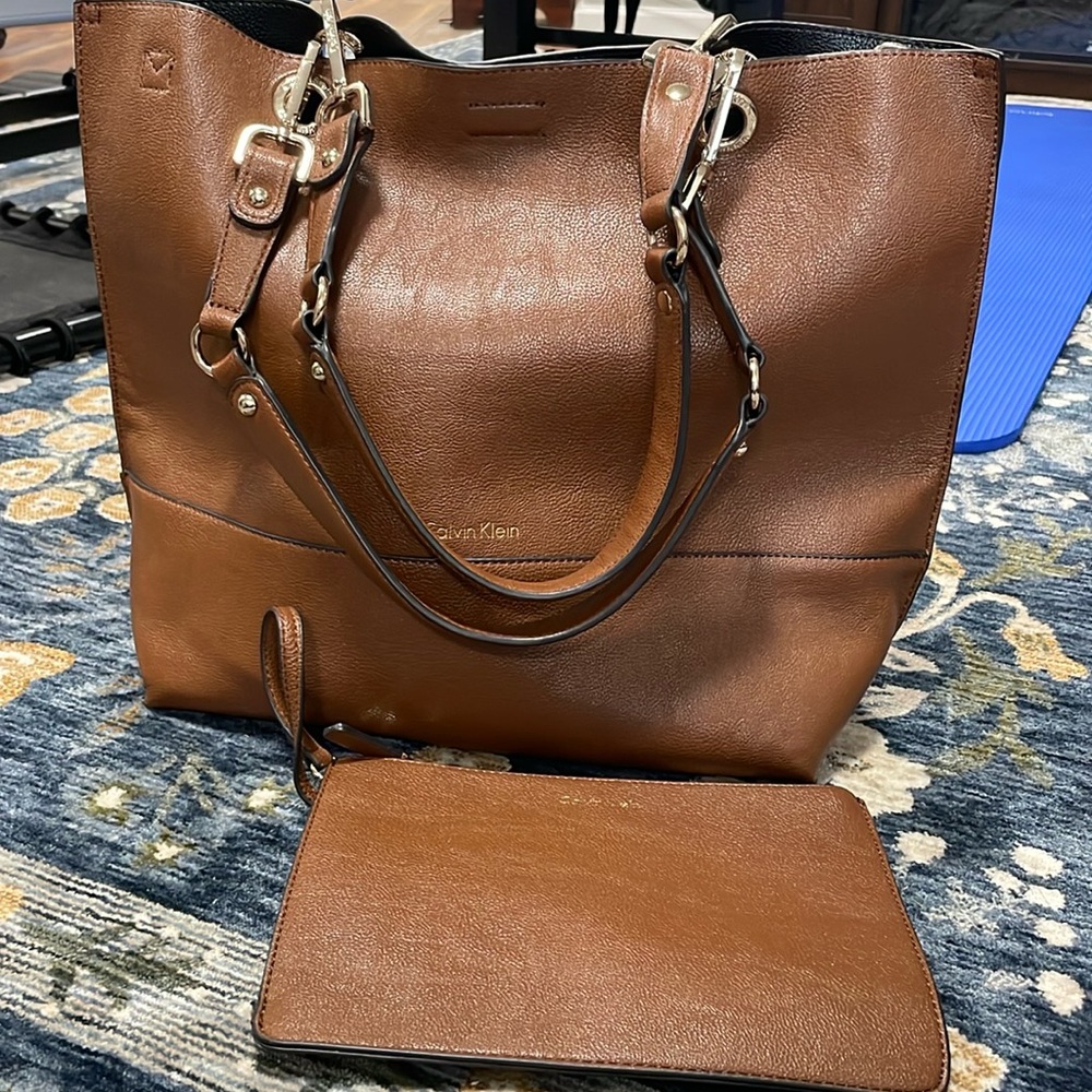 Calvin Klein handbag, perfect for fall